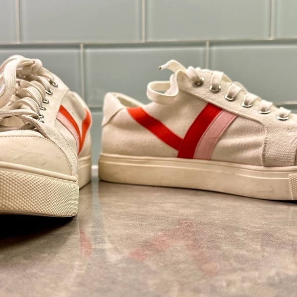 BP Sneaker with Pink Stripes | Size 9.5 - Picture 8 of 8